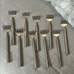 Set of 10 stainless steel telescopic back scratcher